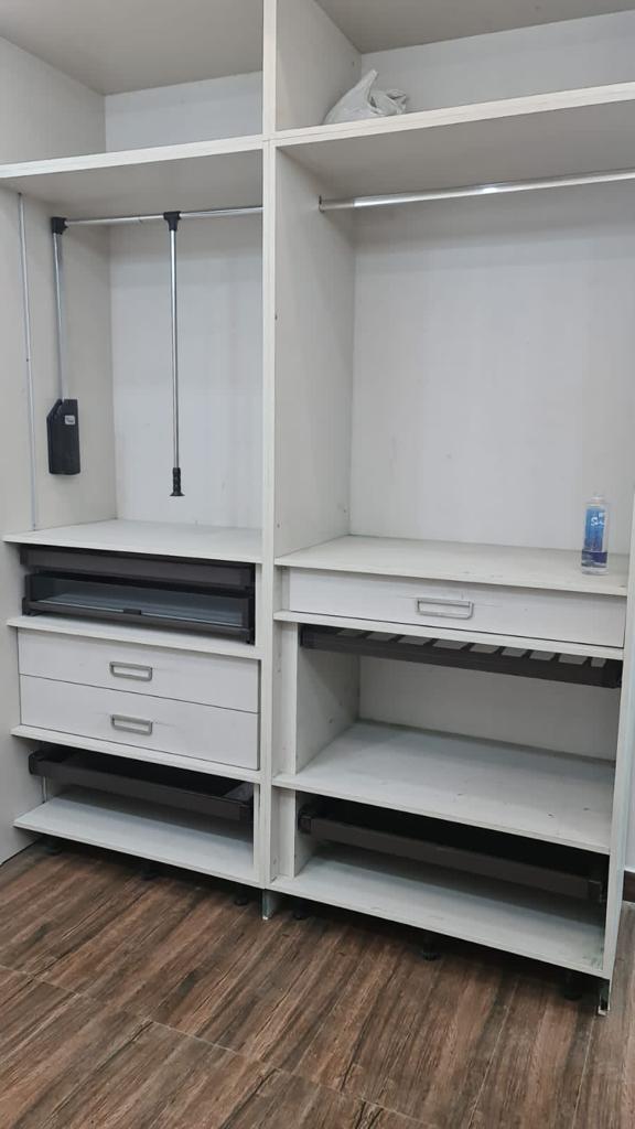 wardrobe-dealers-and-manufacturers-in-noida-greater-noida-top-wardrobe-company-in-india